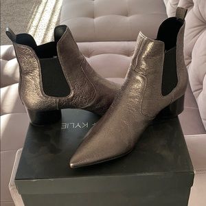 Kendall + Kylie women's LOGAN multi suede 10M